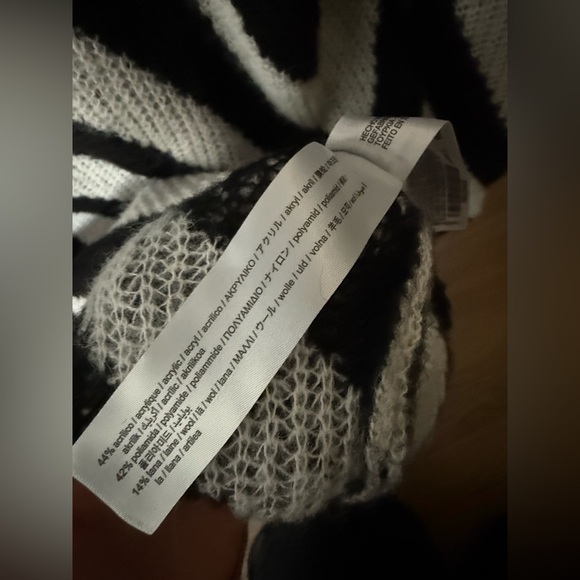 Zara Monochrome Diagonal Stripe Knit Pullover - Picture 5 of 6